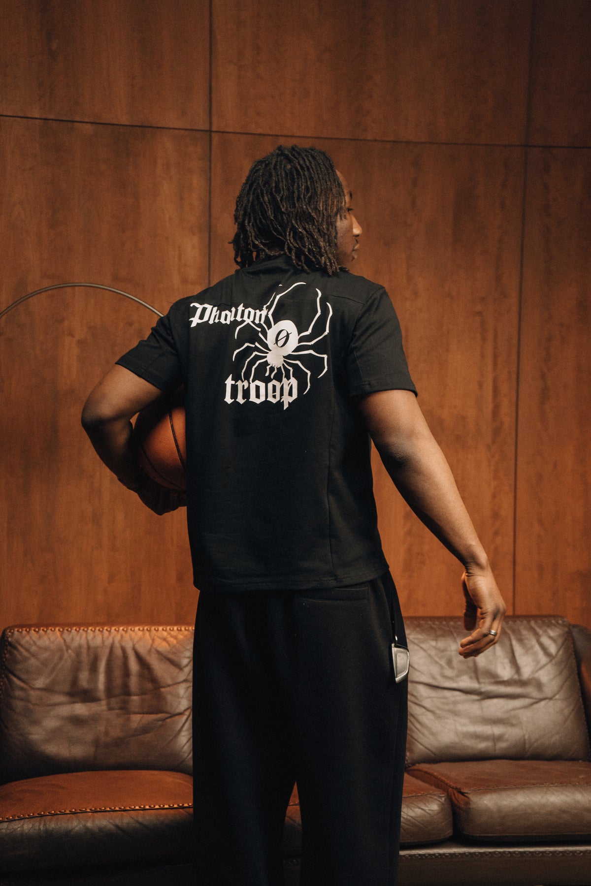 BLACK CHROLLO TEE
